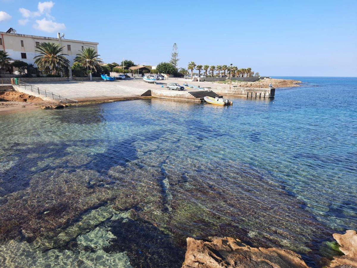 Casa Vacanza Tra Cielo E Mare Custonaci Exterior photo